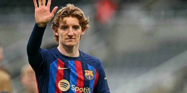 Anthony Gordon Karibu Kujiunga na Barcelona Baada ya Makubaliano Kufikiwa na Newcastle